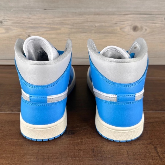 Nike Air Jordan 1 Mid Womens Size 9 Dark Powder Blue Summit Grey BQ6472 400 - Picture 4 of 5